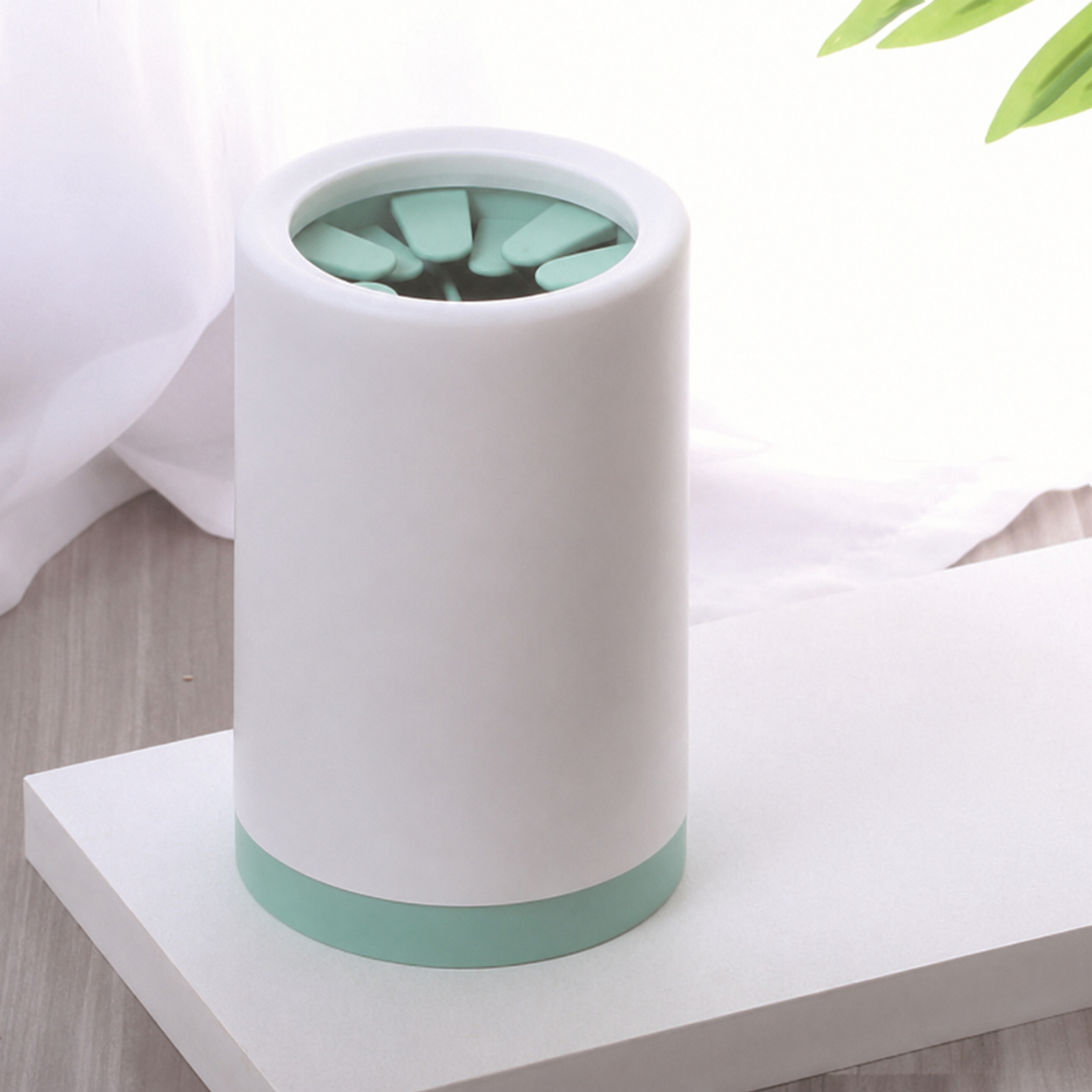 Semi-Automatic Silicone Pet Paw Washer Cup